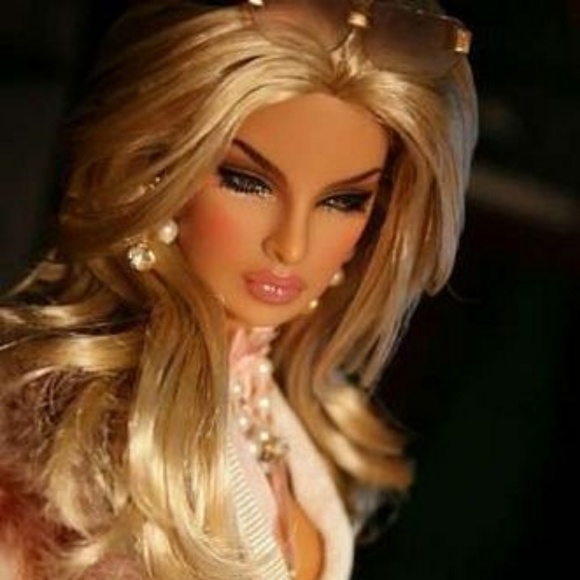 Meet your Posher, Melissa - Picture 1 of 1